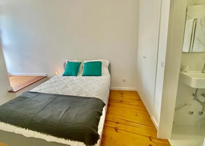 Padre Antonio Vieira Flat E - 2 Bedroom Near Campanha Train Station Oporto