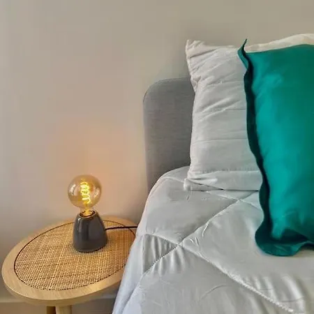 Padre Antonio Vieira Flat E - 2 Bedroom Near Campanha Train Station 波尔图