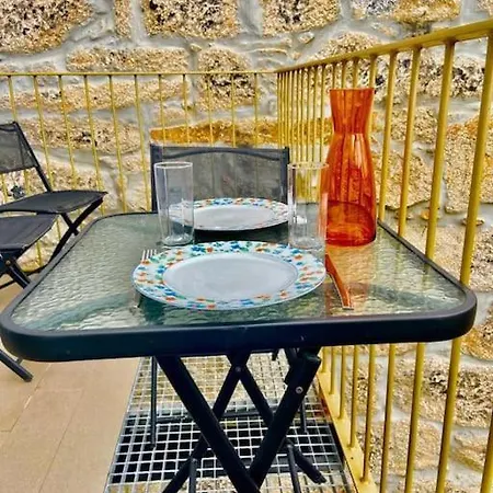 Padre Antonio Vieira Flat E - 2 Bedroom Near Campanha Train Station Apartament