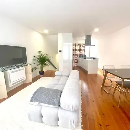 Apartment Padre Antonio Vieira Flat E - 2 Bedroom Near Campanha Train Station *