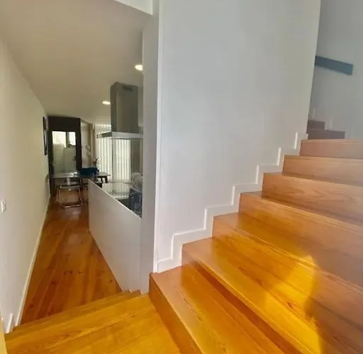 Padre Antonio Vieira Flat E - 2 Bedroom Near Campanha Train Station ポルト